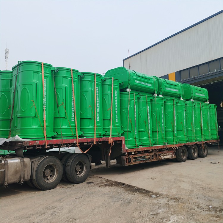 64個(gè)勾臂垃圾箱發(fā)往貴州