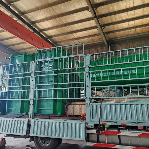 5個(gè)全綠6方勾臂垃圾箱發(fā)往遼寧